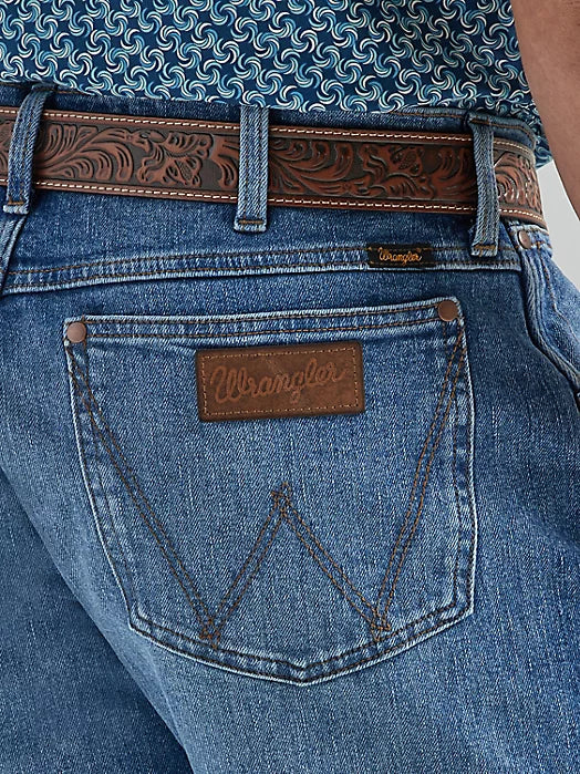 THE WRANGLER RETRO® PREMIUM JEAN: MEN'S SLIM BOOT IN SHORTHORN | 112325796